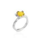 BLOSSOM small ring with egg yolk Amber