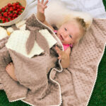 2in1 Blanket with sewn-up Baby Comforter, cappucino